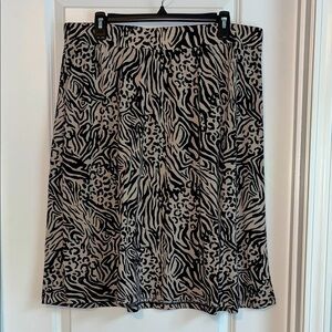 ⚡️ 3 for $30 ⚡️ Cato Black and Cream Animal Print A-Line Skirt